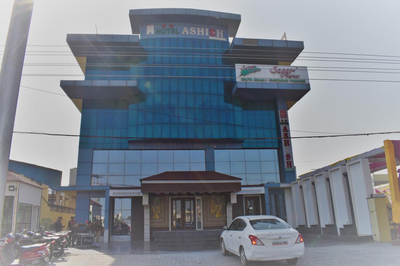 Hotel Ashish Continental Фагвара Экстерьер фото